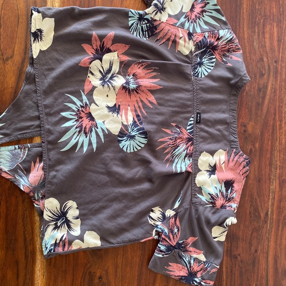 RVCA Reef Front-tie top size medium - Picture 5 of 8